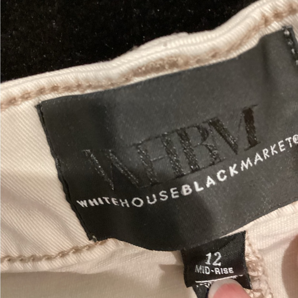 White House Black Market Cream High Waist Shorts - Picture 3 of 5
